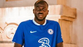 Koulibaly responde a presidente do Nápoles sobre jogadores africanos: «Mais respeito»