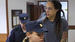 Brittney Griner condenada a 9 anos de prisão pela justiça russa 