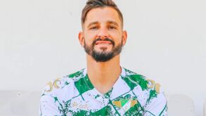 Platiny oficializado no Moreirense