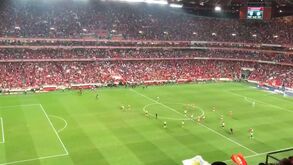 Adeptos do Benfica gritaram pelo 38 após a goleada frente ao Arouca