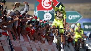 Maurício Moreira vence na Torre e sobe à liderança da Volta a Portugal