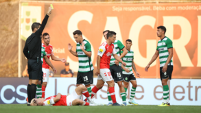 Os casos do Sp. Braga-Sporting: Penálti sobre Pote foi bem revertido? Amarelo a Al Musrati foi correto?