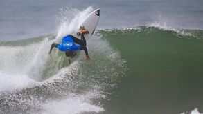 Zeke Lau e Bettylou Sakura Johnson campeões em Huntington Beach