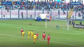 Tenta penálti 'à Panenka' aos 90'+6 com empate no marcador e o resultado é este