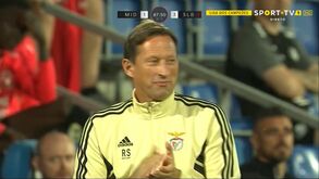 Golaço de Diogo Gonçalves até fez Roger Schmidt... sorrir