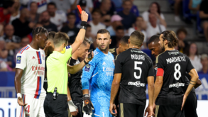 Anthony Lopes punido com três jogos de castigo após choque violento