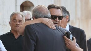 Antigos colegas e amigos prestam tributo a Chalana