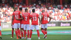 Benfica com onze Chalanas diante do Casa Pia