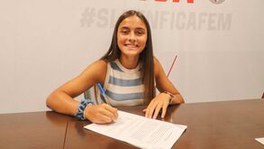 Luana e Ana Carolina juntam-se ao Valadares Gaia por empréstimo do Benfica