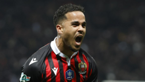 Kluivert é difícil mas avançado está em análise