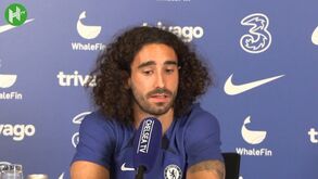 Cucurella e o puxão de cabelo de Romero: «Não doeu...»