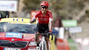 Nairo Quintana falha a Vuelta para se defender da desclassificação no Tour