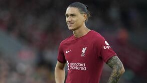 «Isto vem de um idiota que cometeu erros...»: Luís Suárez dá conselhos a Darwin