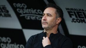 Corinthians de Vítor Pereira perde em Fortaleza e está a 10 pontos do líder Palmeiras