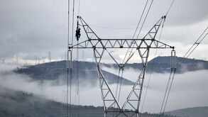 Eletricidade fica hoje 35% mais cara em Portugal e Espanha 