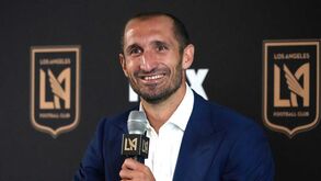 Chiellini assume que jogar futebol ajudou a sua vida sexual: «Olhem como sou feio...»