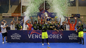 Sporting vence Inter Movistar e conquista Record International Masters Futsal