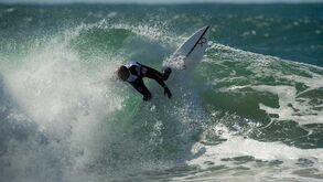 Kelly Slater campeão nas Maldivas