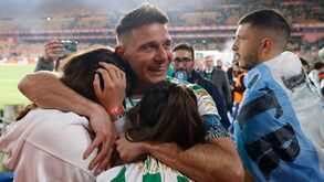 Joaquín propôs retirar-se para ajudar Betis a inscrever reforços