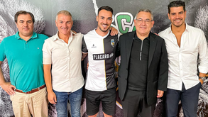 Diogo Viana é reforço do Farense