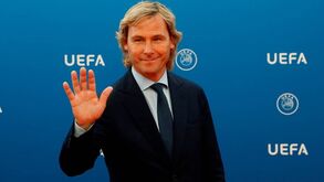 Pavel Nedved faz 50 anos: A 'prenda' acabou por se tornar viral nas redes 