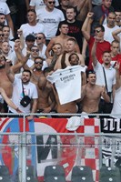 Adeptos do Hajduk Split ostentaram referências ao Benfica no D