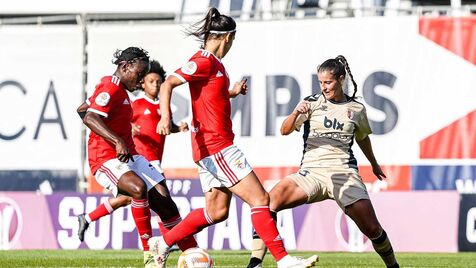 Benfica - Sporting da Supertaça foi o jogo de futebol feminino