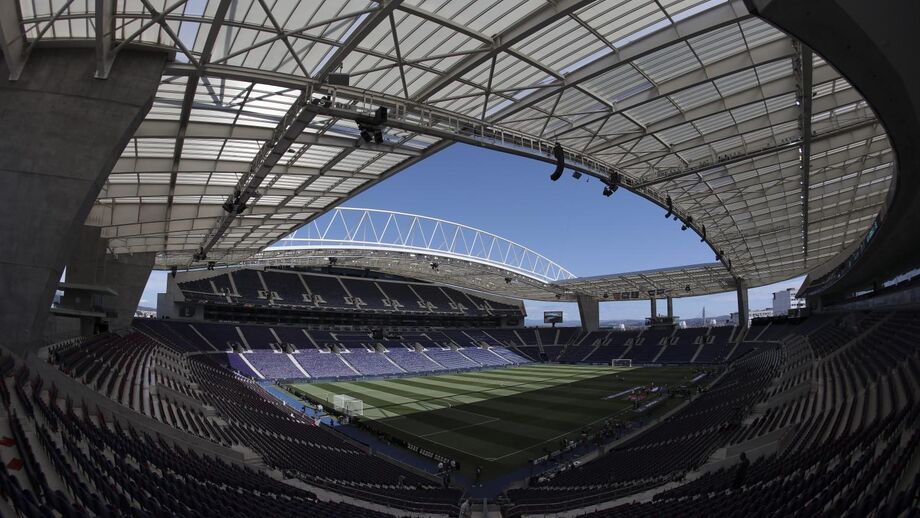 Arquivado processo ao FC Porto por alegada violação do dever de isolamento por Covid-19