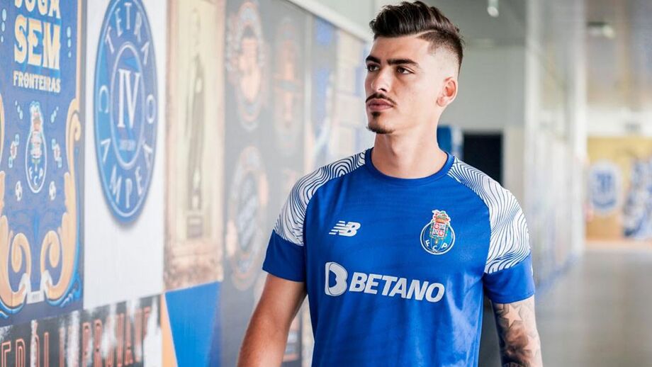 Tiago Fernandes confia na afirmação de André Franco: «Tem características semelhantes às de Fábio Vieira»