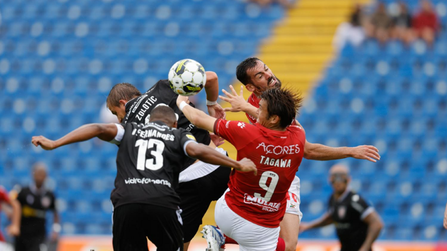 A crónica do Santa Clara-Casa Pia, 0-0: Salvador Marco de fato macaco