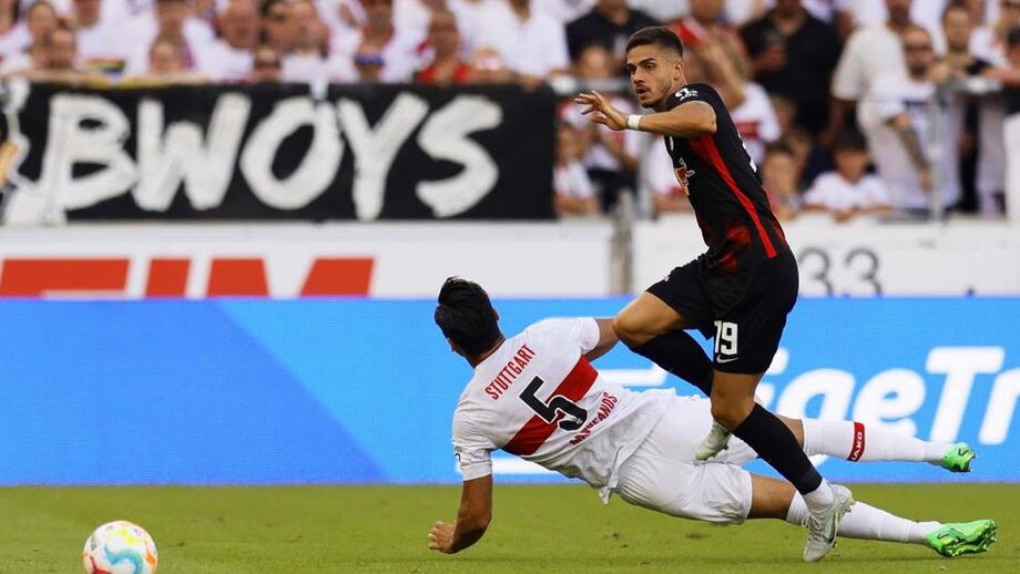 André Silva titular no empate do Leipzig em Estugarda