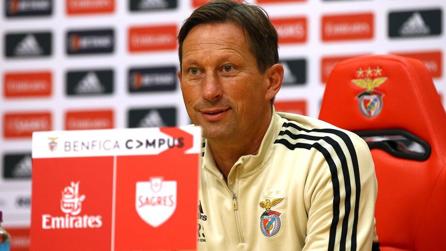 Roger Schmidt e o mercado de transferências: «O que acontece nos bastidores fica lá»