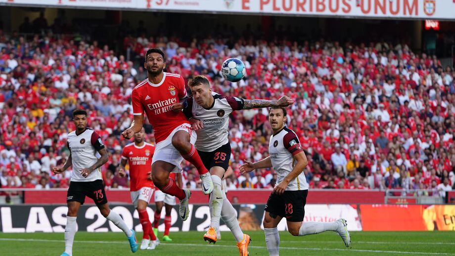 Midtjylland-Benfica: águia com boa vantagem