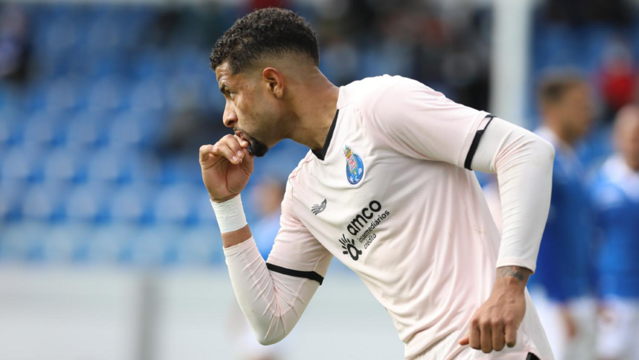 João Marcelo fica no plantel