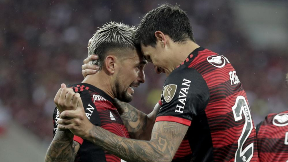 Flamengo nas meias-finais da Libertadores após eliminar Corinthians de Vítor Pereira