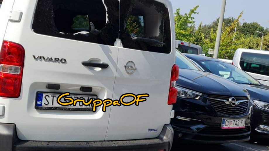 Automóveis de adeptos do Hajduk Split terão sido vandalizados por Super Dragões na Trofa