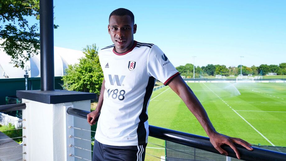 Fulham contrata Issa Diop ao West Ham
