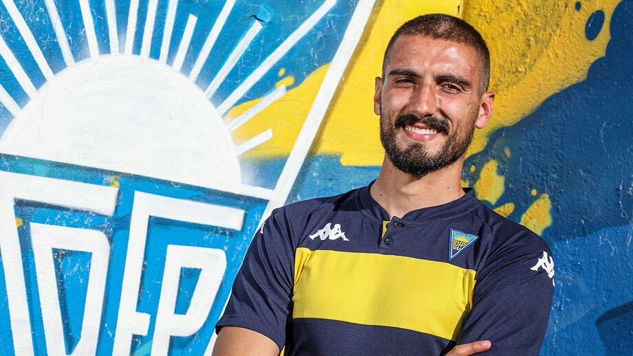 Estoril contrata Pedro Silva ao Vizela