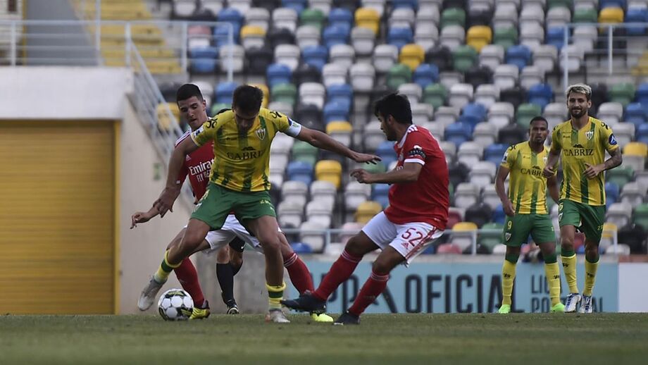 Tondela-Benfica B, 1-1: igualdade em jogo marcado pela expulsão de Diego Moreira