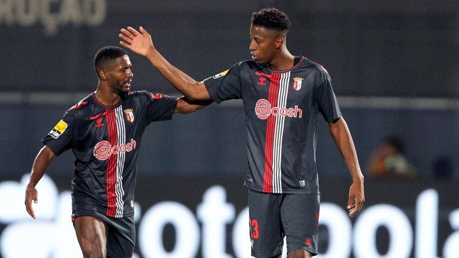 Simon Banza é goleador para todos os gostos
