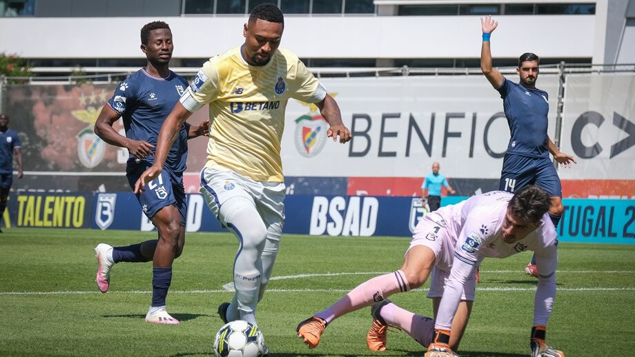 B SAD-FC Porto B, 2-3: dragões alcançam primeira vitória na Liga Sabseg com bis de Wendel