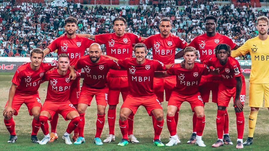 FC Vaduz não dá uma para a caixa na 2.ª Divisão da Suíça… mas brilha como nunca na Europa