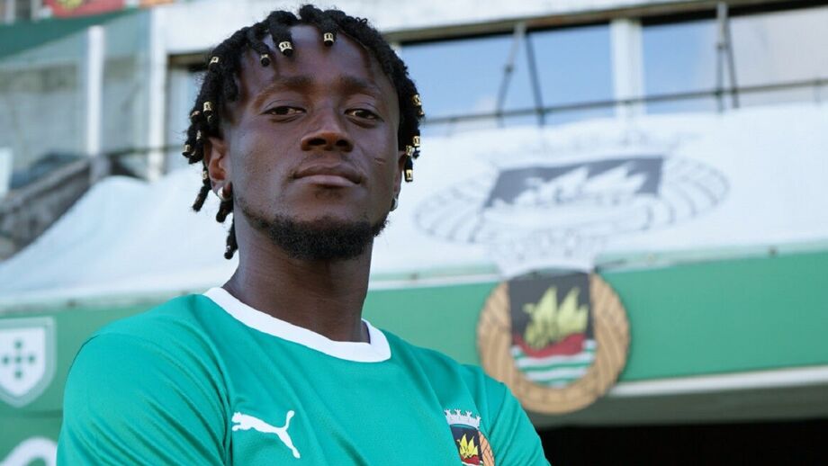 Proeza rara: o dia em que o reforço do Rio Ave fez três golos... ao Barcelona!