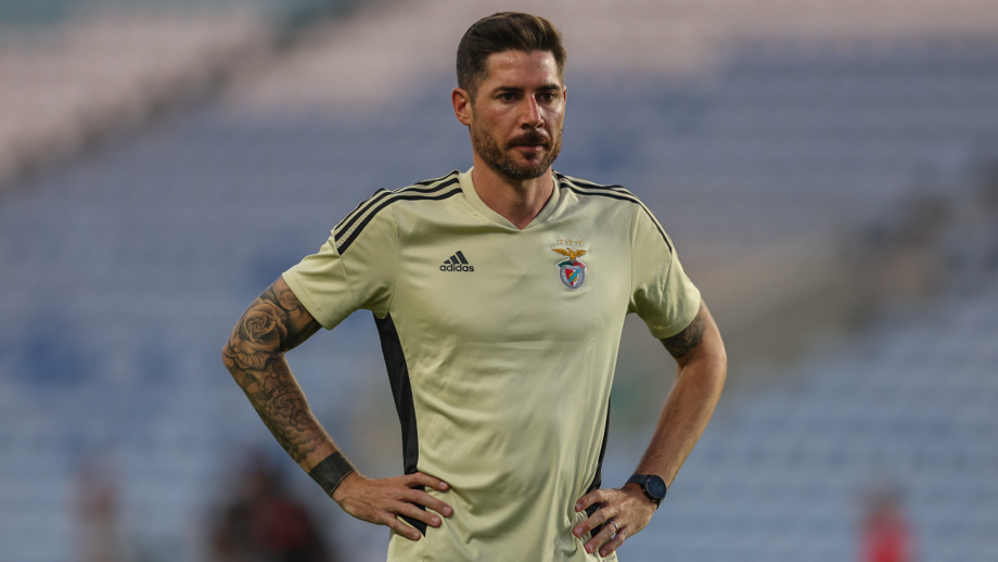 Javi García e o convite de Rui Costa: «Decidi em janeiro que deixava de jogar, dois meses depois ligou-me»
