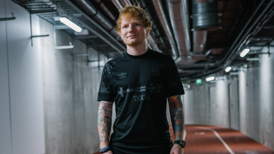Álbum de Ed Sheeran incorporado no equipamento alternativo do Ipswich