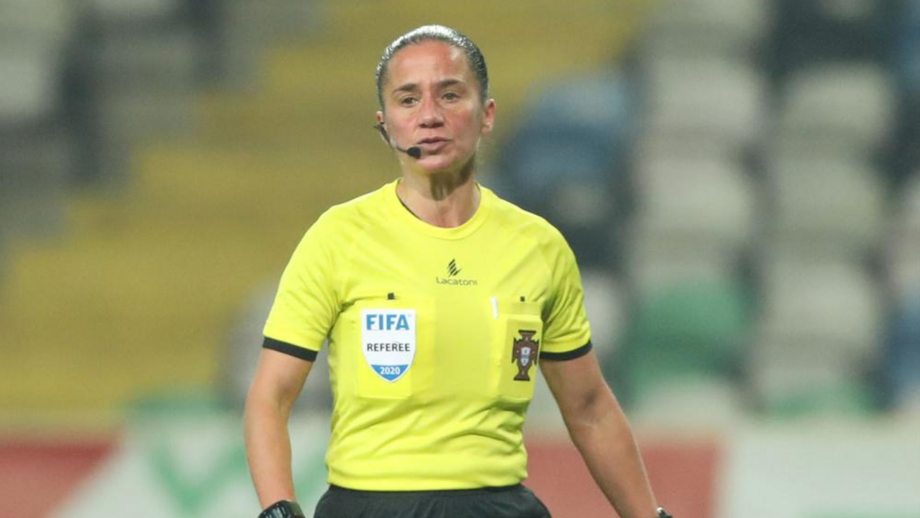 Sandra Bastos apita Supertaça entre Benfica e Sporting