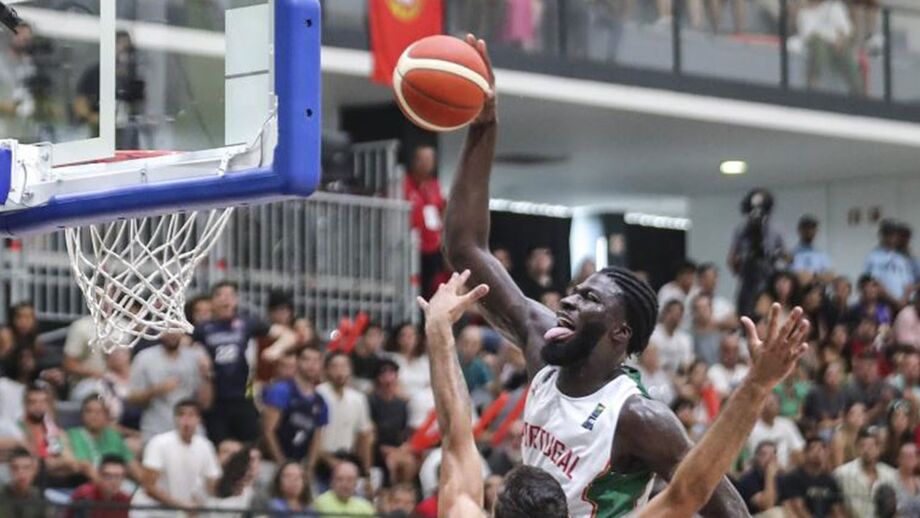 Portugal-Chipre, 102-69: Neemias empolga Seleção Nacional
