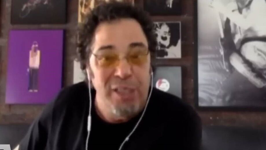 Antigo futebolista sai em defesa do técnico português do Palmeiras