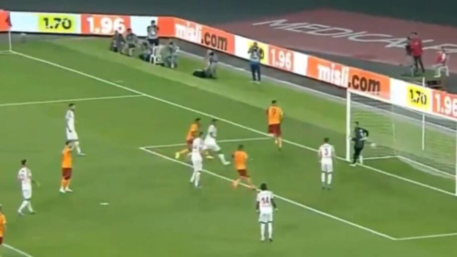 No jogo com o Umraniyespor