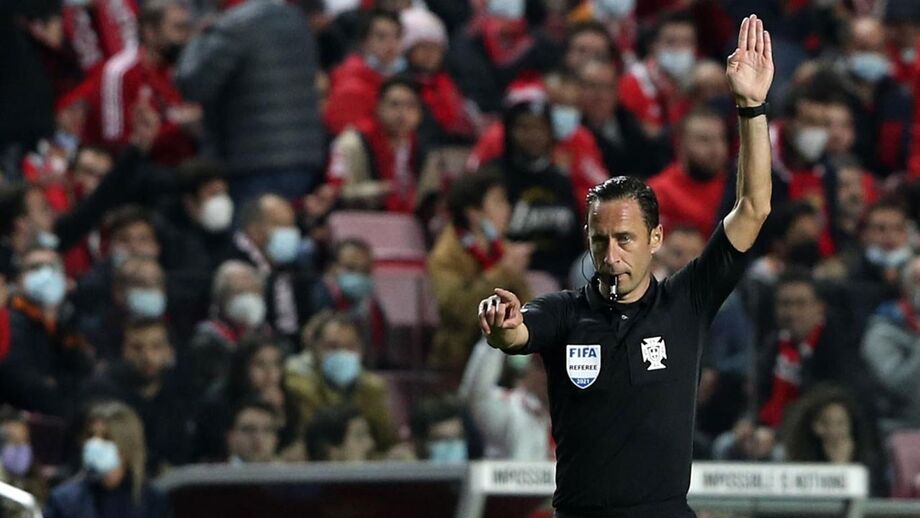 Artur Soares Dias vai estar no Benfica-Paços de Ferreira, em atraso da 3.ª jornada